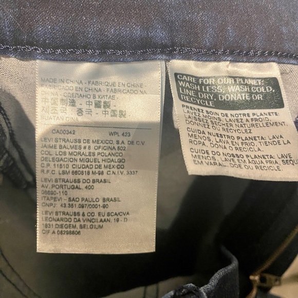 Women’s Levi’s Runaround Super Skinny Jeans - Picture 5 of 6